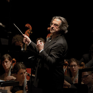 Riccardo Muti Leads Verdi's Requiem